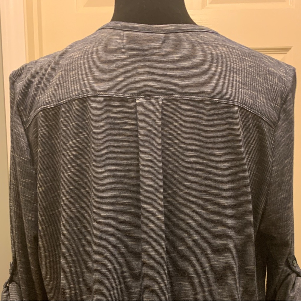 Max Studio handkerchief button front 3/4 roll-tab sleeve - Picture 3 of 8